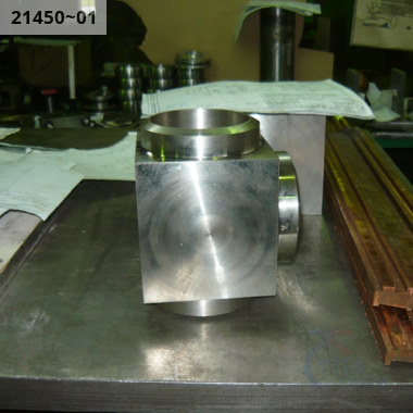 Угольник с карманами под термометры сопротивления и термоэлектрические термометры Ду50 D225 ГОСТ 22810-83